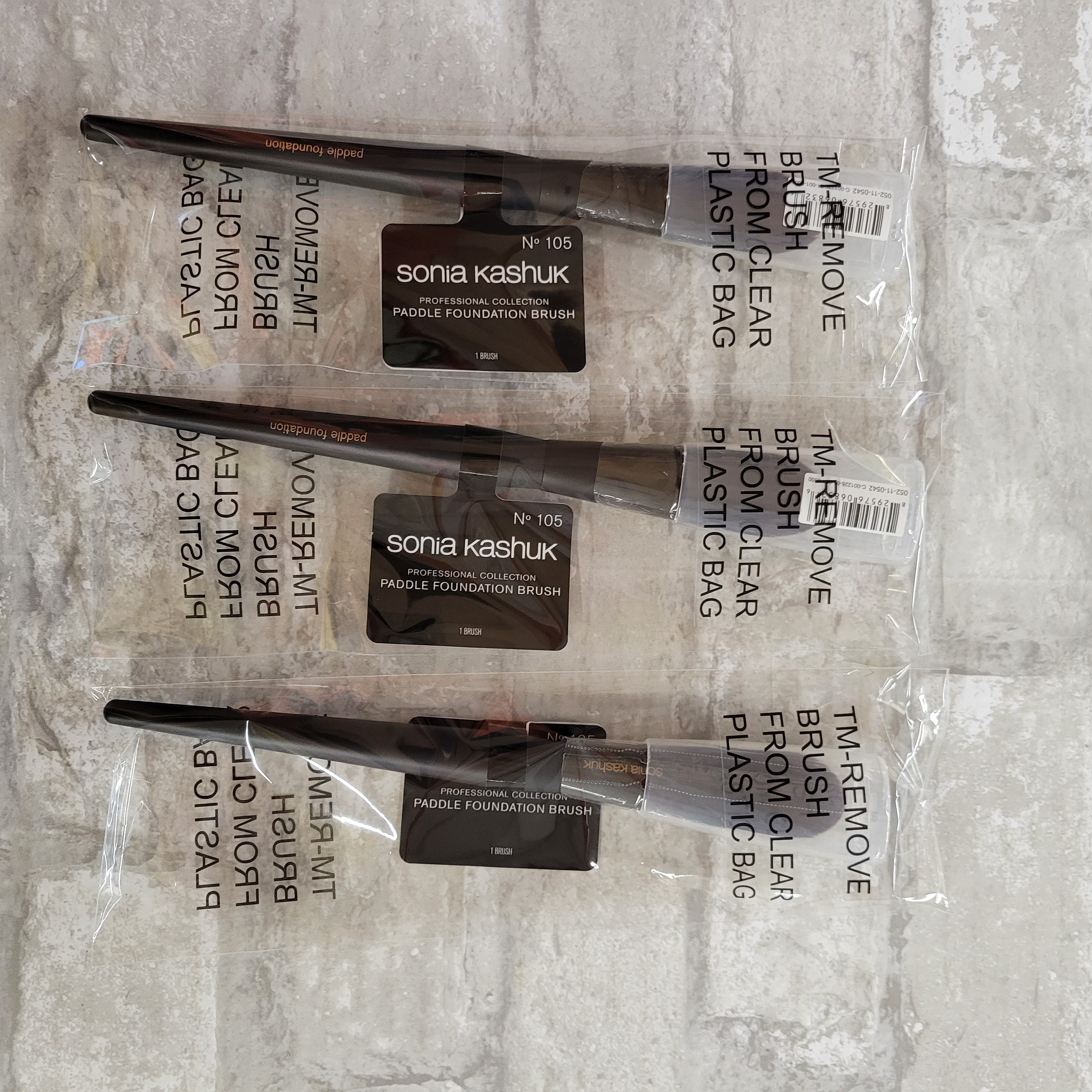 Sonia Kashuk Professional Paddle Foundation Brush No. 105, Lot of 3 (8035460088046)